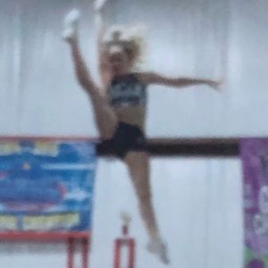 Meet your Posher, Avery